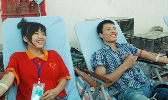3,000 people donate blood in autumn festival